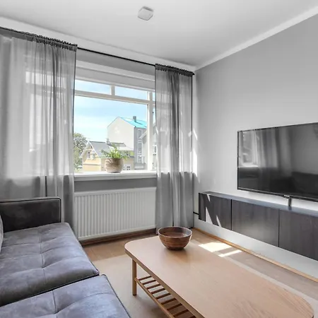 Heart Of - Luxury * Reikiavik